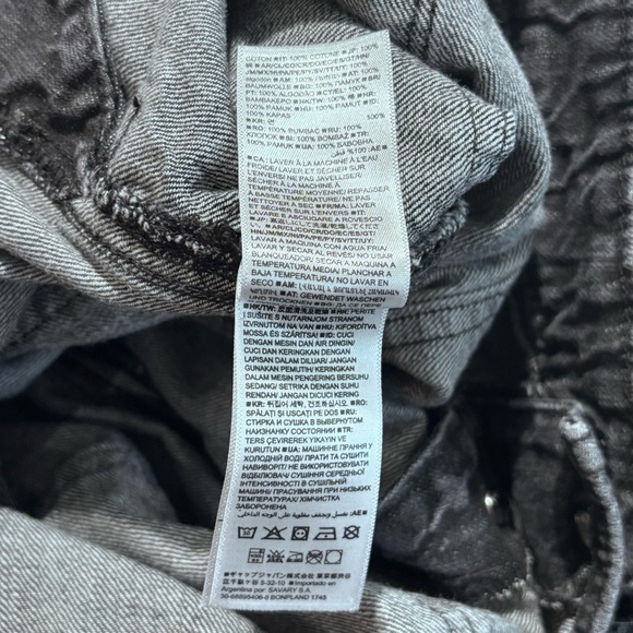 GAP Sz M Women's Washe Out Black Denim Overalls Patch Pockets Ankle Length Denim - Picture 10 of 10